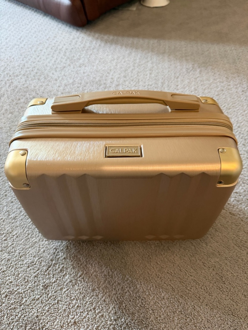 CALPAK hard side cosmetic vanity case Gold - Picture 2 of 9